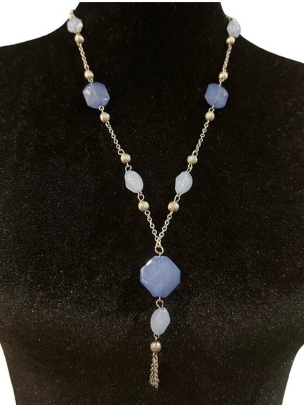 Beaded Necklace Chain Tassel Light Weight 25 Inch Length Silver Tone Blue womens